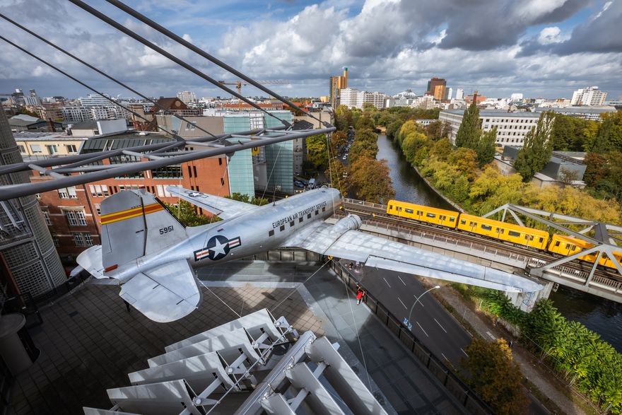 Вид на горизонт Берліна з тераси музею.