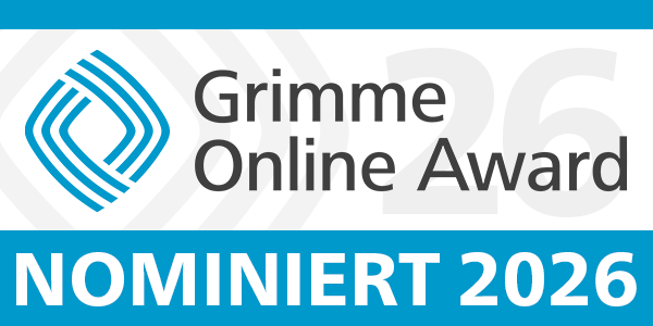 Logo des Grimme Online Award für die Nominierung 2026, in schwarzer Schrift "Grimme Online Award", daneben ein rautenförmiges blaues Logo, darunter in weißer Schrift auf Blau der Text "nominiert 2026"
